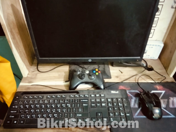 Desktop computer